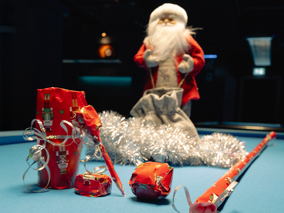 Julebord i Bergen hos Kong Oscar – bar og spill